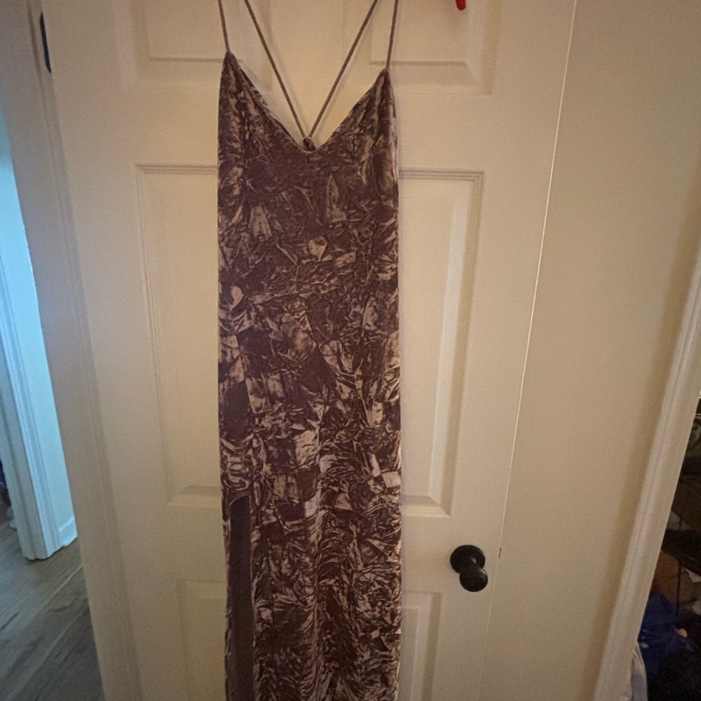 Elegant Brown Patterned Women's Dress- NEVER WORN